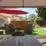בית נופש At504 Rustic House With Private Pool
