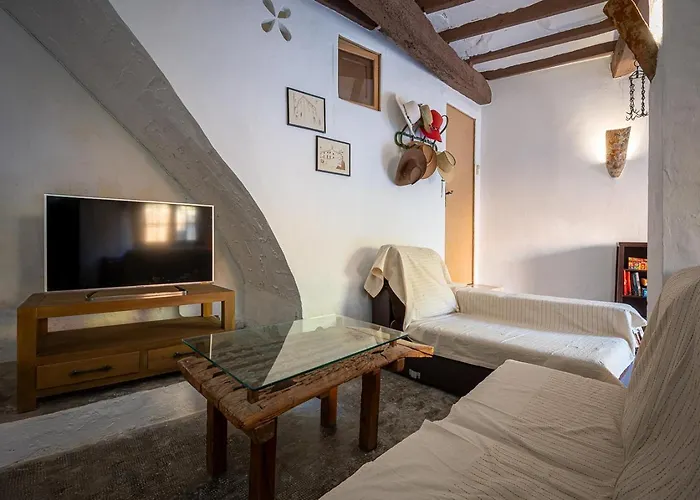 Holiday home At504 Rustic House With Private Pool Roda de Bera